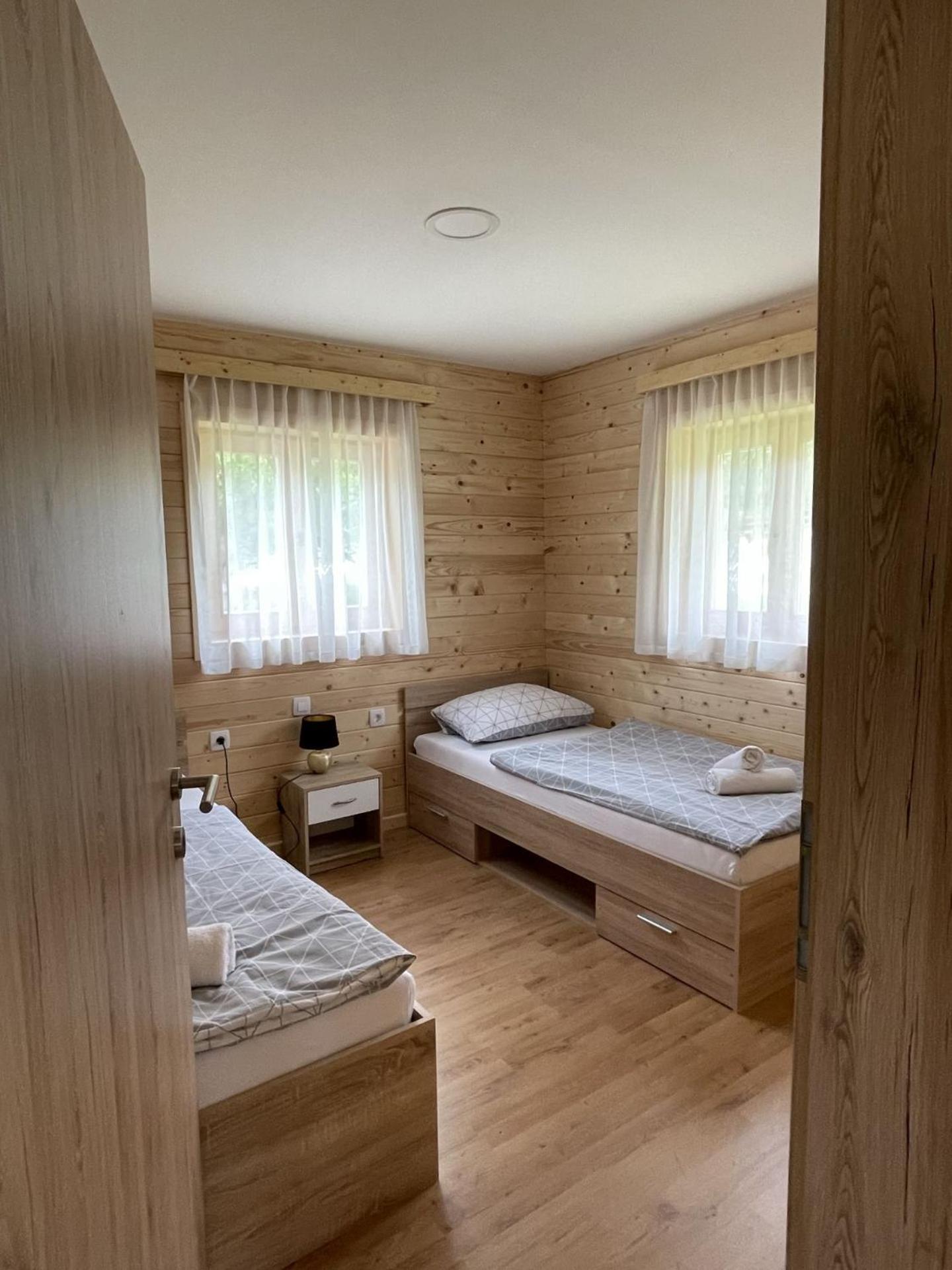 Martinova Izba - Family Bungalows Laško Quarto foto